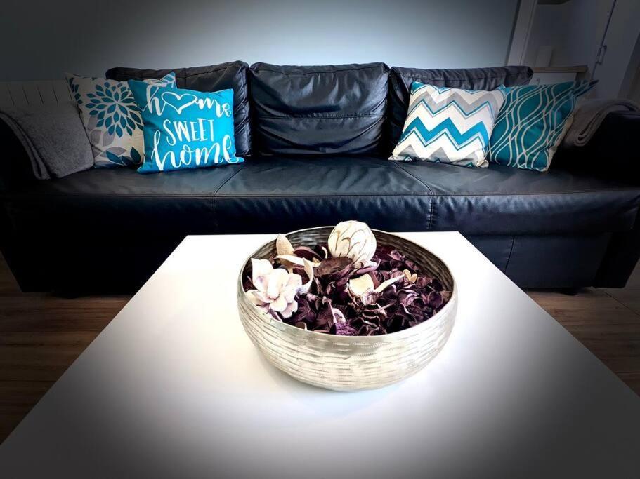Cosy 2-Bedroom House In Leith Единбург Екстериор снимка